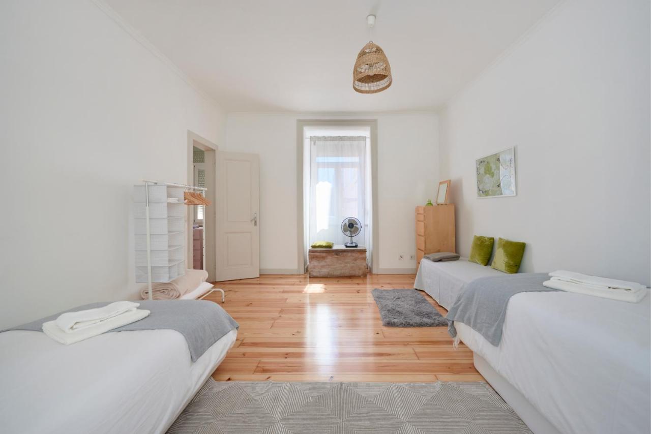 Sunny With Balcony! Apartamento