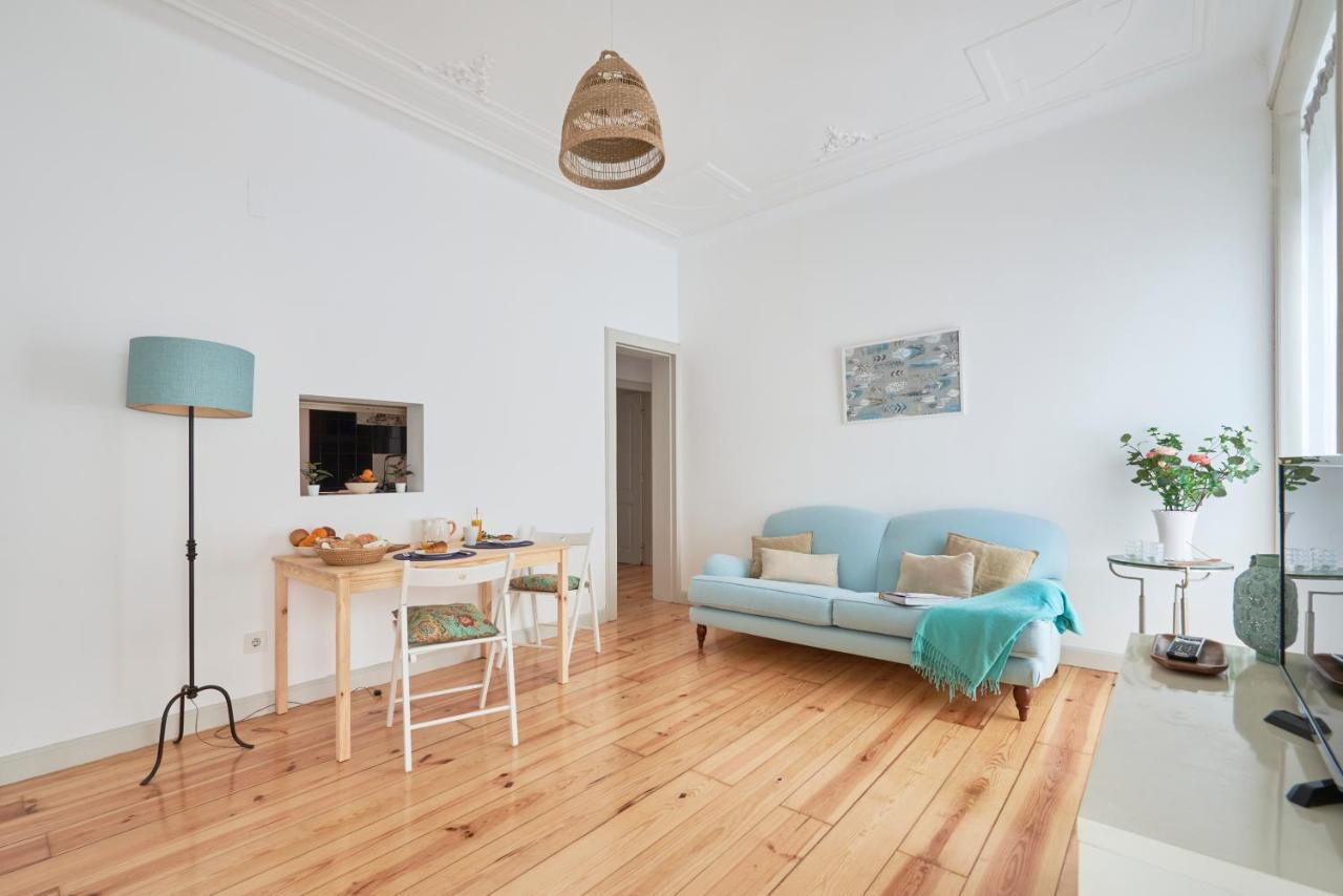 Sunny With Balcony! Apartamento Lisboa