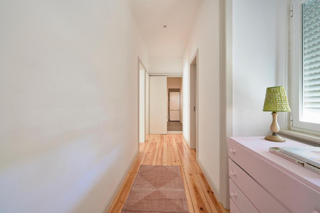 Apartamento Sunny With Balcony!